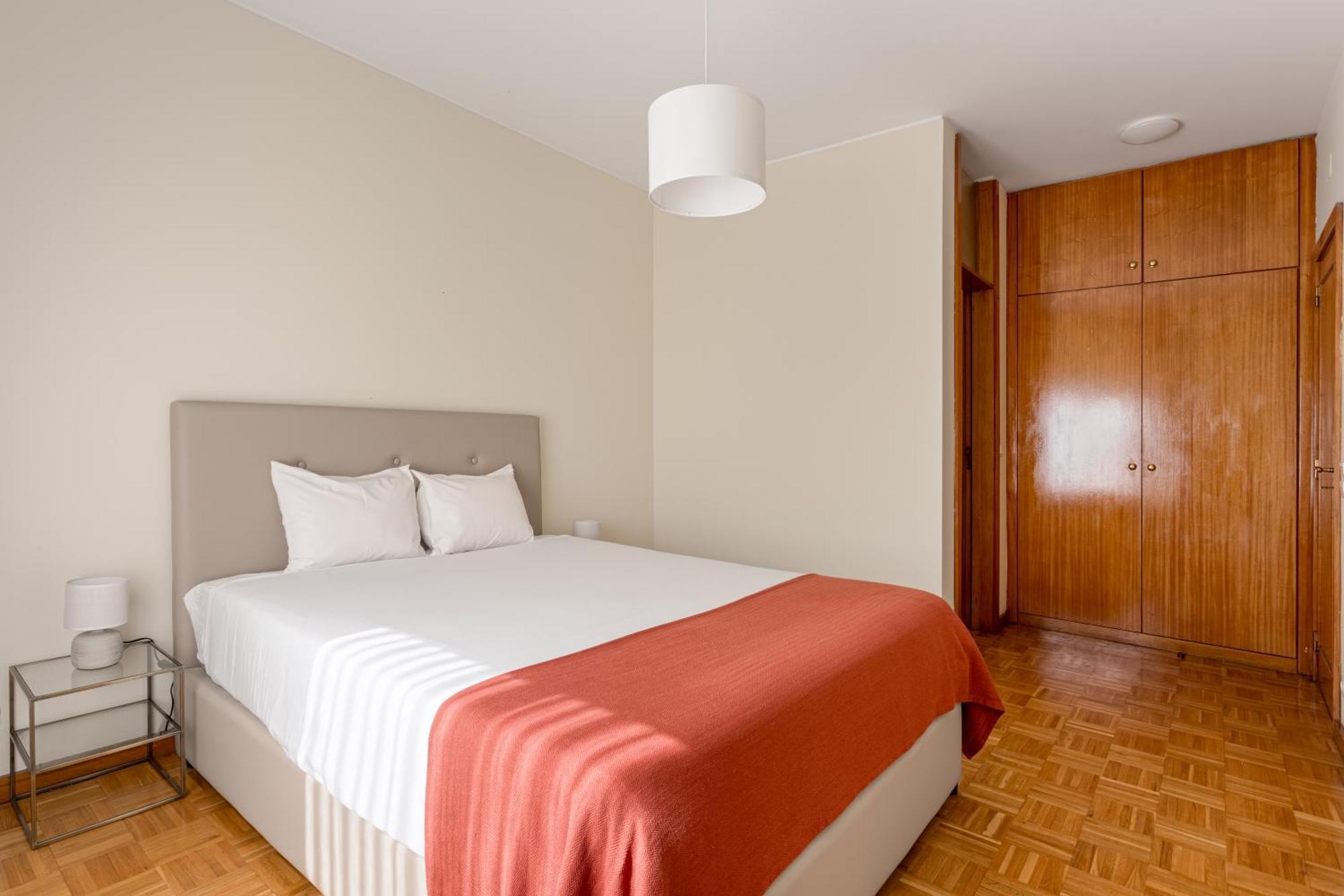 Joivy Stylish City Centre Flat With Parking Maia  Exterior photo